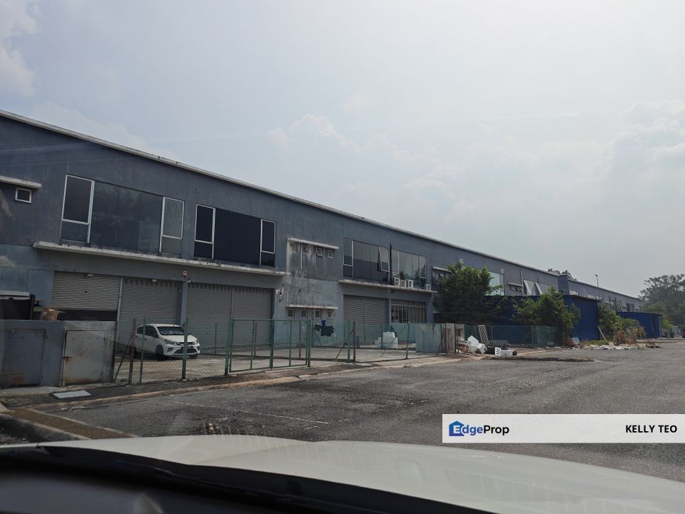 One Kesas Klang 32x118 Shop for Rent with Yard, Selangor, Klang