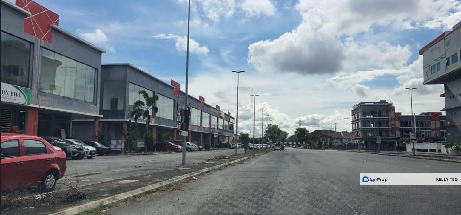 One Kesas Klang 32x118 Shop for Rent with Yard, Selangor, Klang