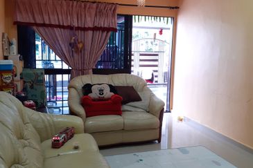 Taman Tepi Sungai ( Taman Teluk Pulai Indah )