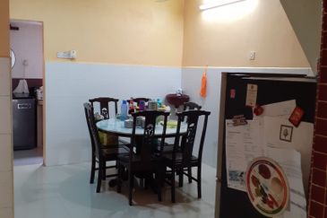 Taman Tepi Sungai ( Taman Teluk Pulai Indah )