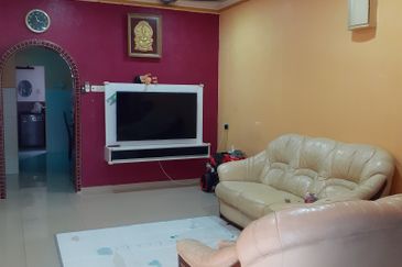 Taman Tepi Sungai ( Taman Teluk Pulai Indah )