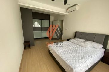 Gravit8 @ Klang South