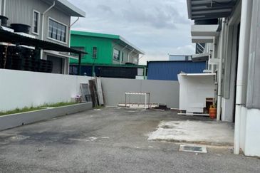 Gateway 16, Bandar Bukit Raja