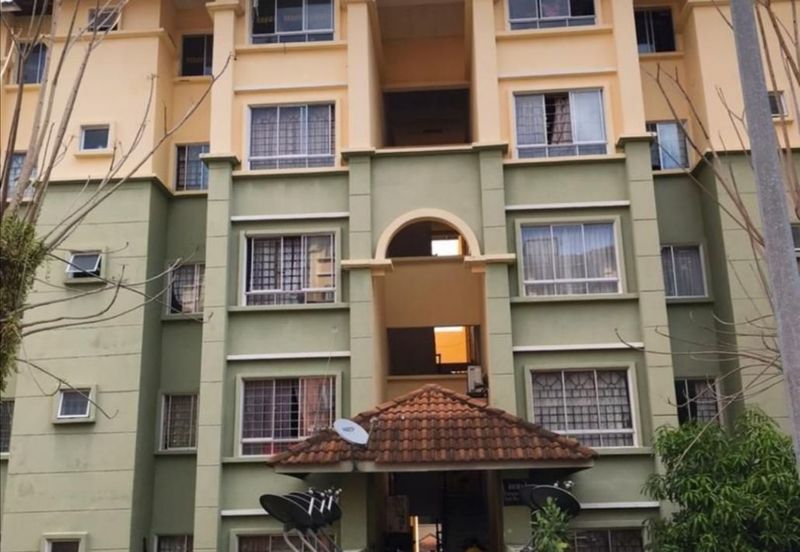 Apartment Dewi, Astana Alam, Puncak Alam