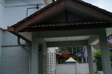 ❗❗ Murah Cluster Semi D with extra land, Puncak Alam, NON BUMI lot ❗❗