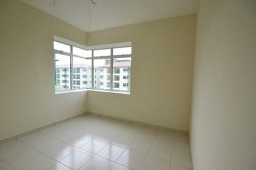 Residensi Warnasari 2