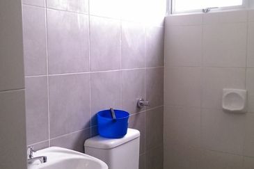 Residensi Warnasari 2