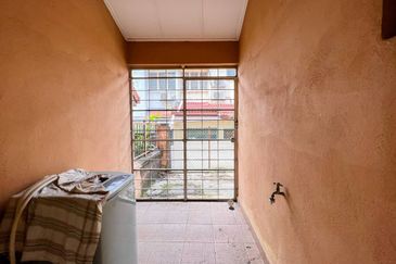 2 storey terrace facing open, Bukit Jelutong