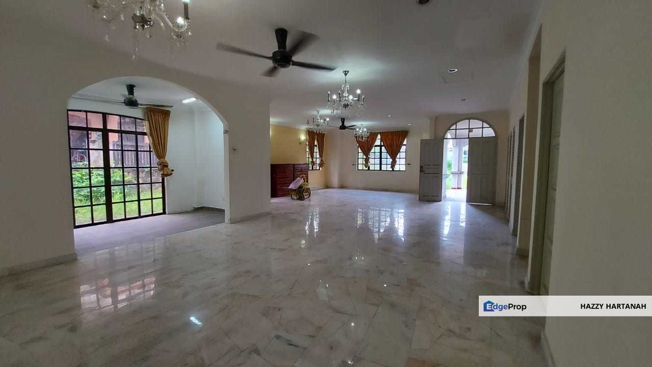 DOUBLE STOREY SEMI-D KGSAAS SEKSYEN 13, SHAH ALAM , Selangor, Shah Alam