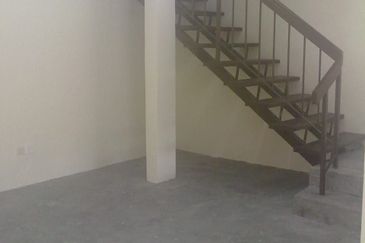 Teres 2 tingkat murah, Puncak Alam rm380K