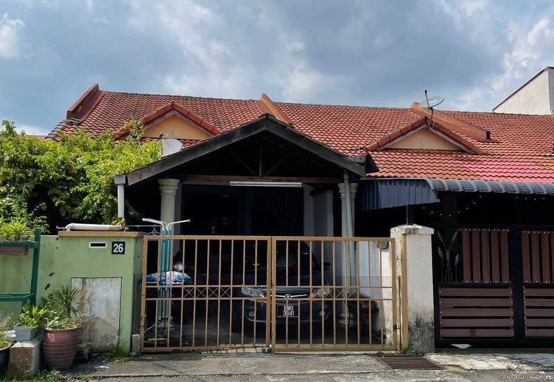 Jalan Teluk Panglima Garang 28/1