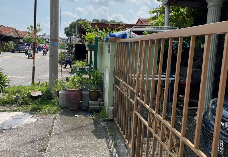 Jalan Teluk Panglima Garang 28/1