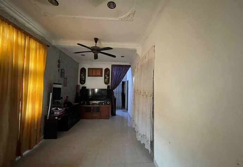 Jalan Teluk Panglima Garang 28/1