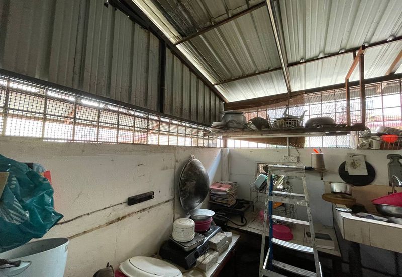 Jalan Teluk Panglima Garang 28/1