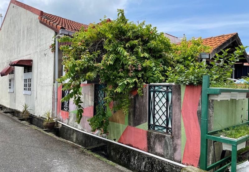 Jalan Teluk Panglima Garang 28/1