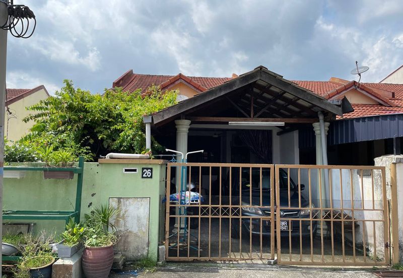 Jalan Teluk Panglima Garang 28/1