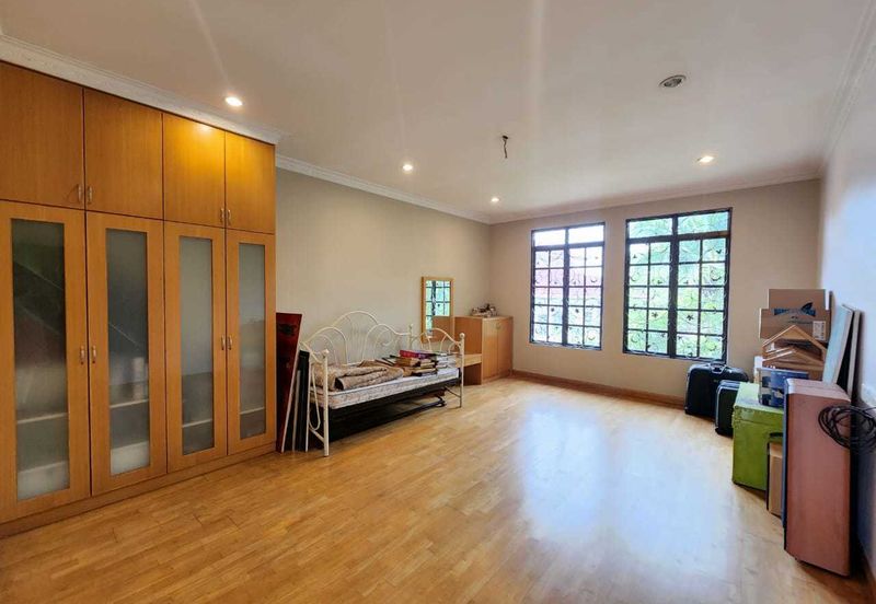 Banglo 2 tingkat 10,500 sqft , dekat masjid, Puncak Alam