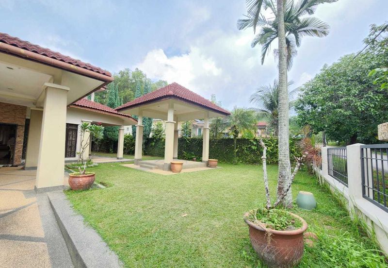 Banglo 2 tingkat 10,500 sqft , dekat masjid, Puncak Alam