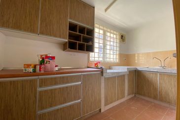 Pusat Bandar Putra Permai