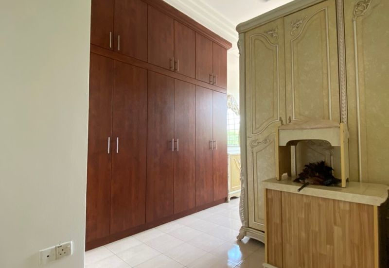 Pusat Bandar Putra Permai