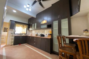 Pusat Bandar Putra Permai