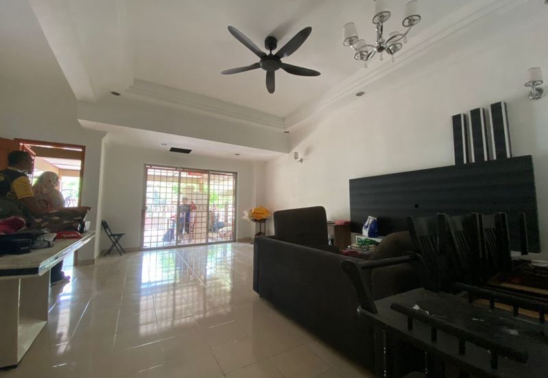 Pusat Bandar Putra Permai