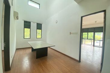 2.5 storey Corner Superlink, REIKA, USJ Height, Subang Jaya