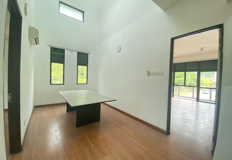 2.5 storey Corner Superlink, REIKA, USJ Height, Subang Jaya