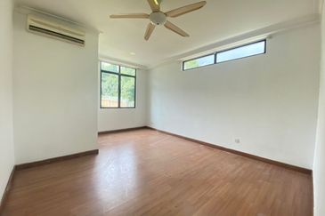 2.5 storey Corner Superlink, REIKA, USJ Height, Subang Jaya