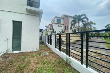 2.5 storey Corner Superlink, REIKA, USJ Height, Subang Jaya