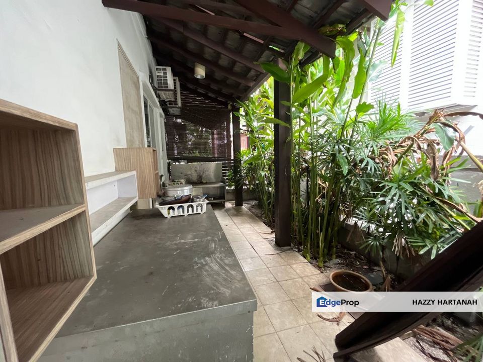 Laman Seri  3 storey semi D, Seksyen 13, Shah Alam, Selangor, Shah Alam