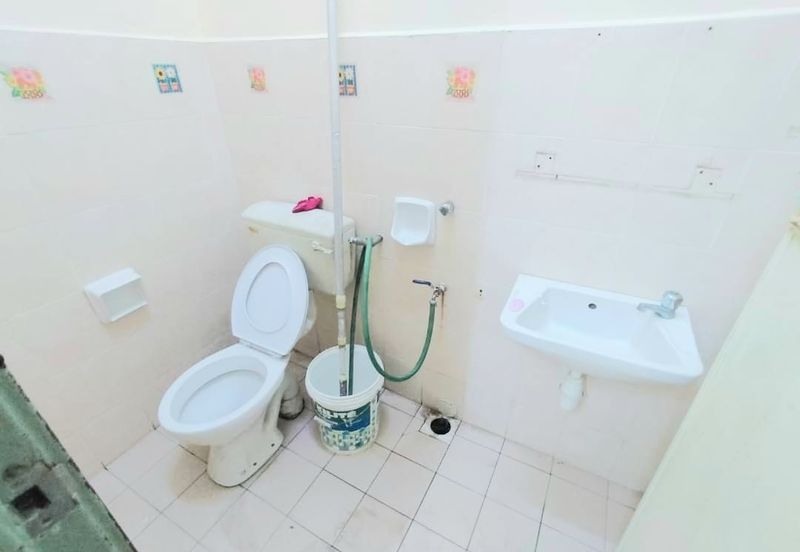 Semi D cluster below market value. Untung RM50k. Puncak Alam