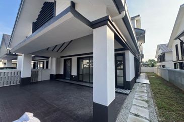 Hevea Elmina Gardens