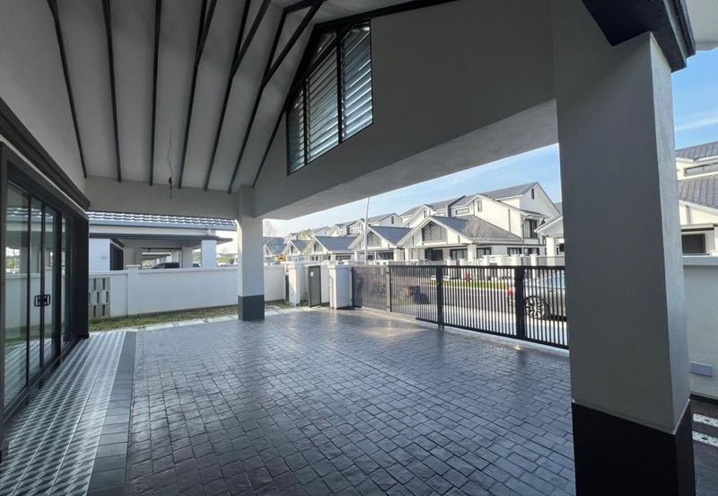 Hevea Elmina Gardens