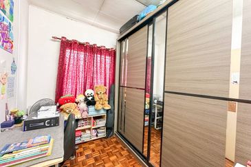 Taman Sri Subang PJS 10