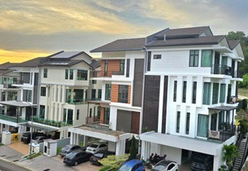 Kingsley Hills @ Putra Heights