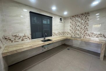 Hemingway Residence @ Bandar Seri Coalfields