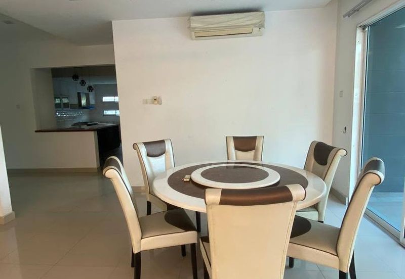 USJ Avenue @ USJ Heights