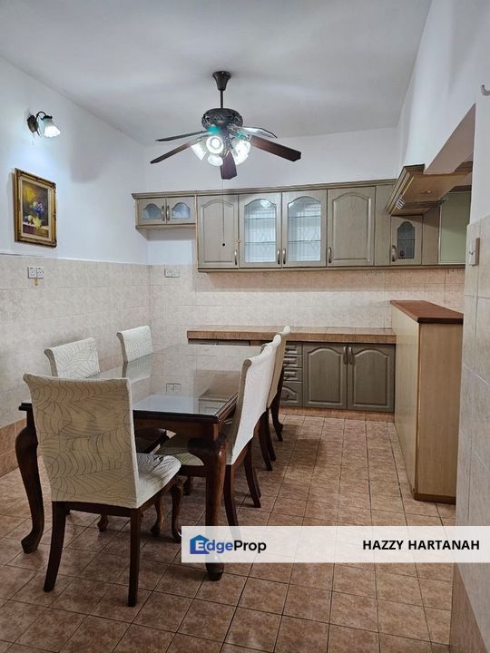 Teres 2 tingkat, 24X80 Jalan Adang, Bukit Jelutong. Freehold, , Selangor, Shah Alam