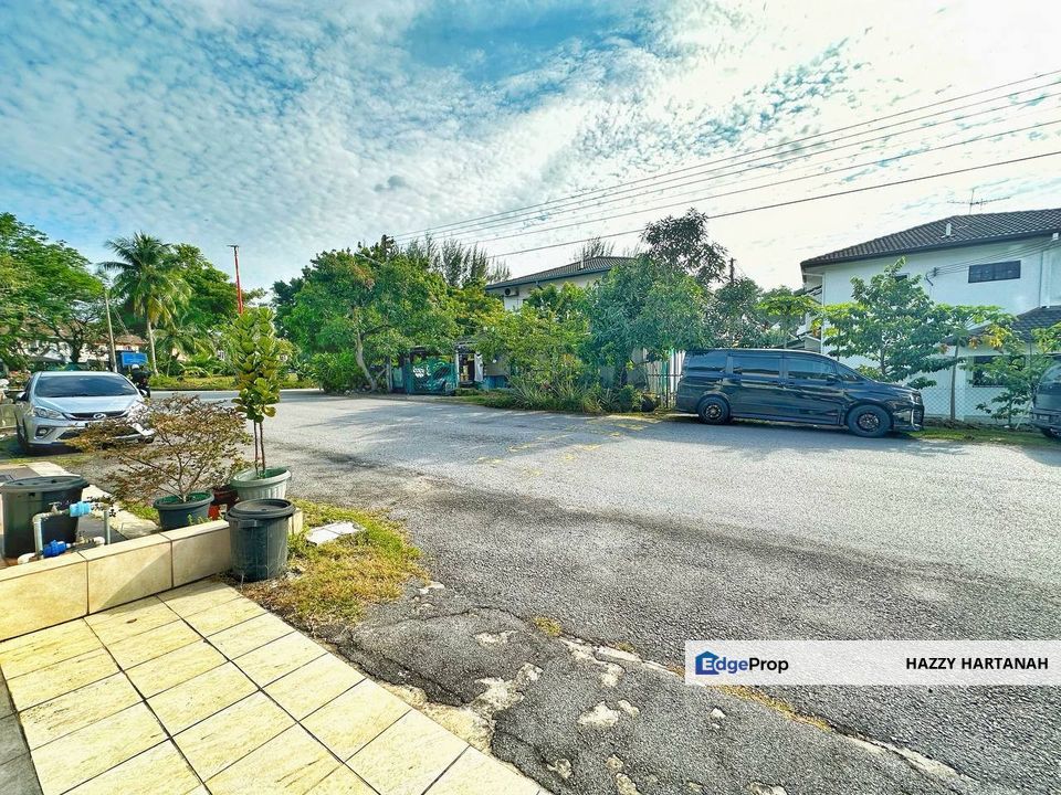 Extended Double Storey Terrace USJ 12, Subang Jaya. Facing open. Freehold, Selangor, USJ