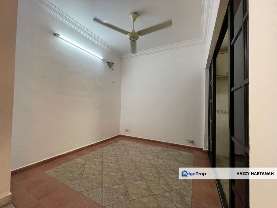 USJ 3, Subang Jaya.. Double Storey House, Gated & Guarded Area. Facing Open FOR SALE!, Selangor, Subang Jaya