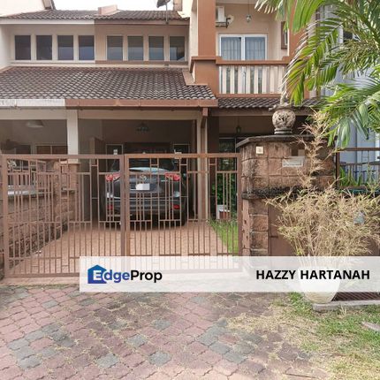  Spacious Double Storey Jalan Serambi Bukit Jelutong, 22x75 for sale. freehold. , Selangor, Shah Alam