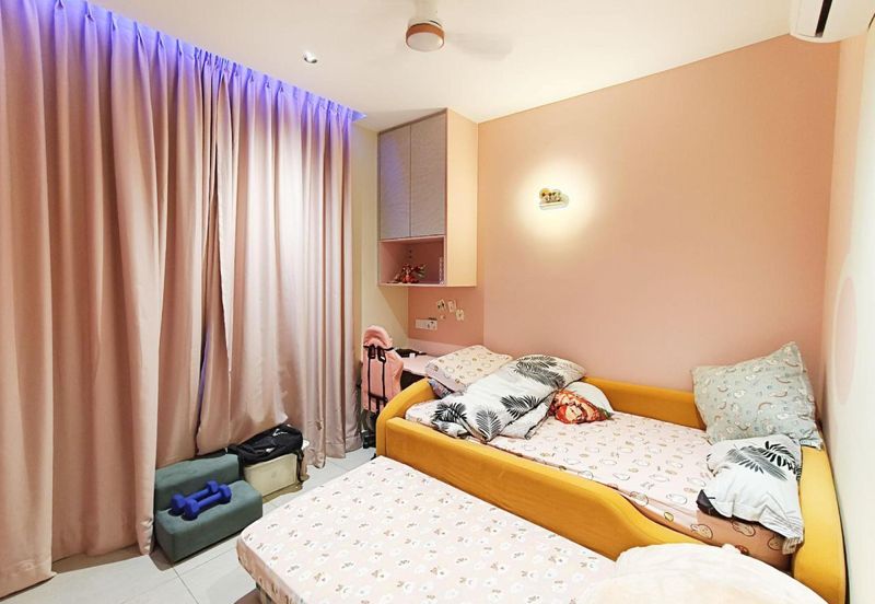 The Mulia Residences Cyberjaya. RENOVATED . 3 Storey  Terrace House. 22x70, Freehold. srata. for sale.