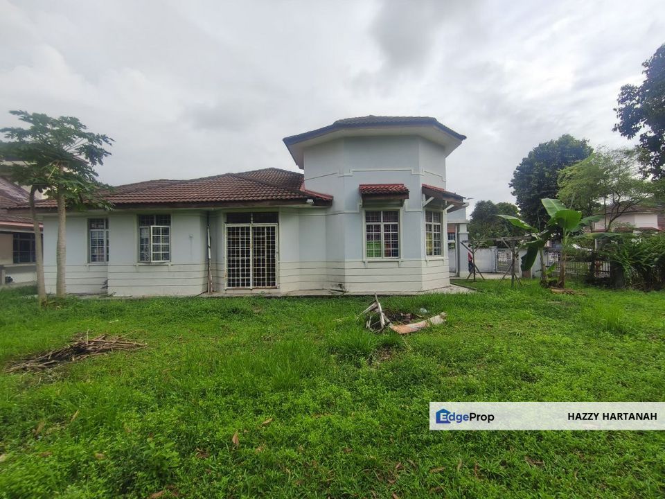 Semi D, Setingkat. End lot. Tanah Luas! 5526 sqft Puncak Alam. Dekat Masjid. untuk dijual!. Direct to owner!. Bumi / non bumi boleh beli!, Selangor, Bandar Puncak Alam