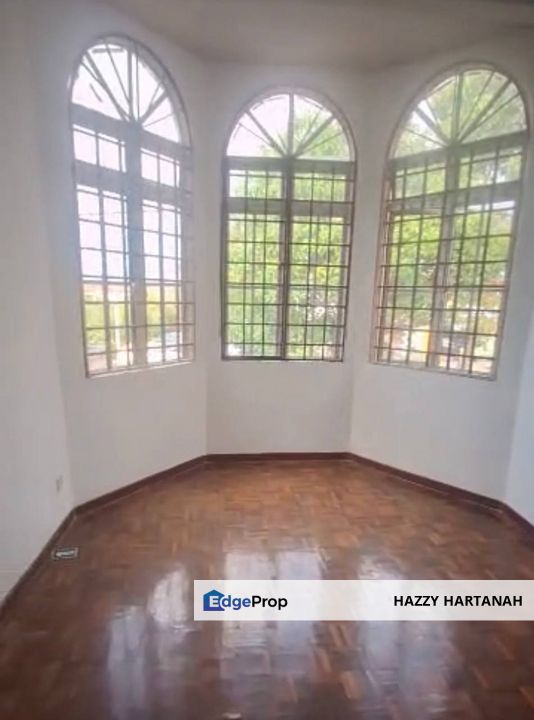 Puncak Alam. Teres 2 tingkat. Facing Open, baru cat. for sale. Murah dan berbaloi., Selangor, Bandar Puncak Alam