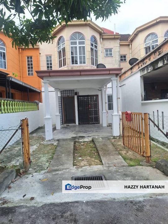 Puncak Alam. Teres 2 tingkat. Facing Open, baru cat. for sale. Murah dan berbaloi., Selangor, Bandar Puncak Alam