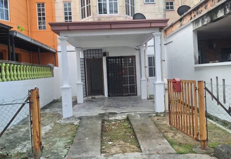 Persiaran Puncak Alam 1 