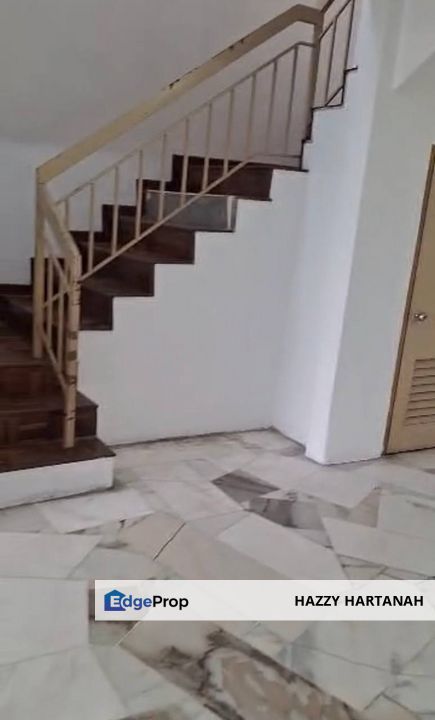 Puncak Alam. Teres 2 tingkat. Facing Open, baru cat. for sale. Murah dan berbaloi., Selangor, Bandar Puncak Alam