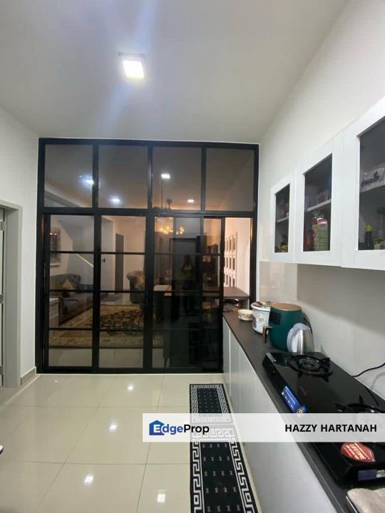 FREEHOLD Teres 2 Tingkat Bandar Mahkota Banting, Jalan Galaksi. 20x70 for sale, Selangor, Banting