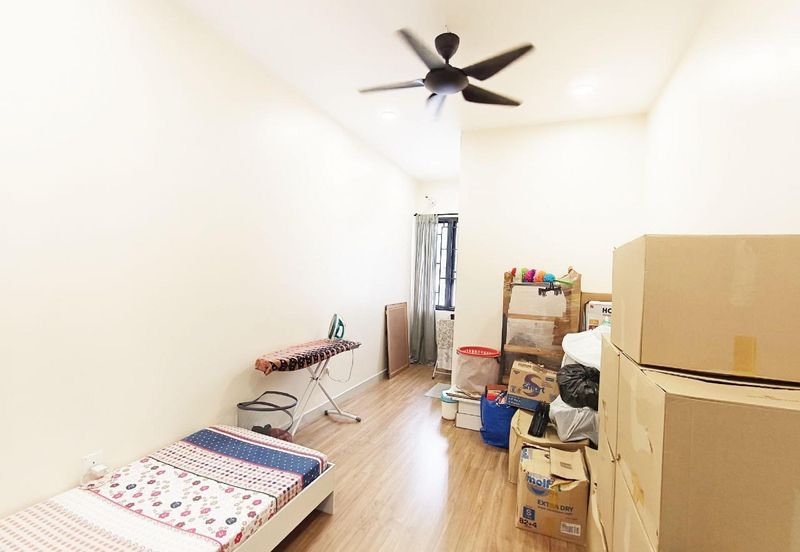 Elmina Green Three @ City of Elmina